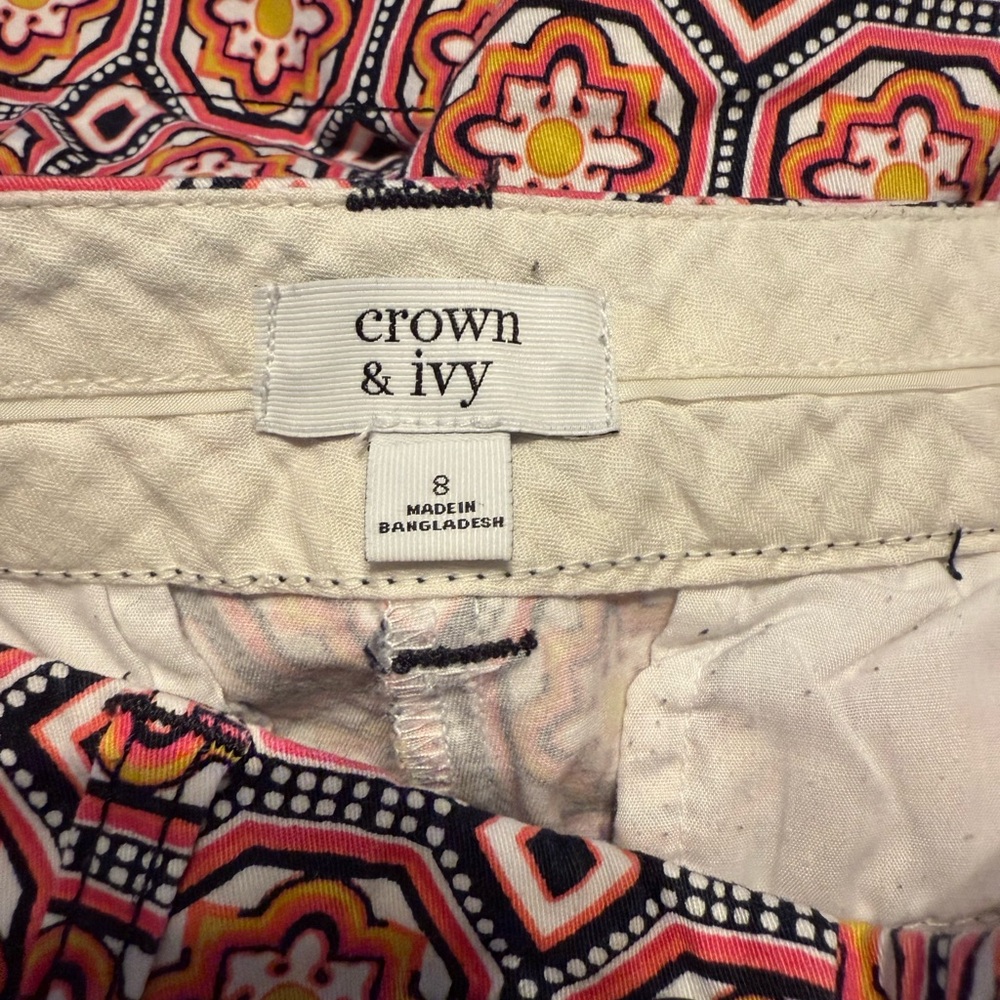 Crown & Ivy Women's Printed Shorts Size 8 - Picture 4 of 4